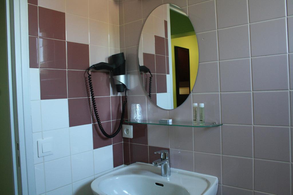 Hotel La Bonne Etape 2*